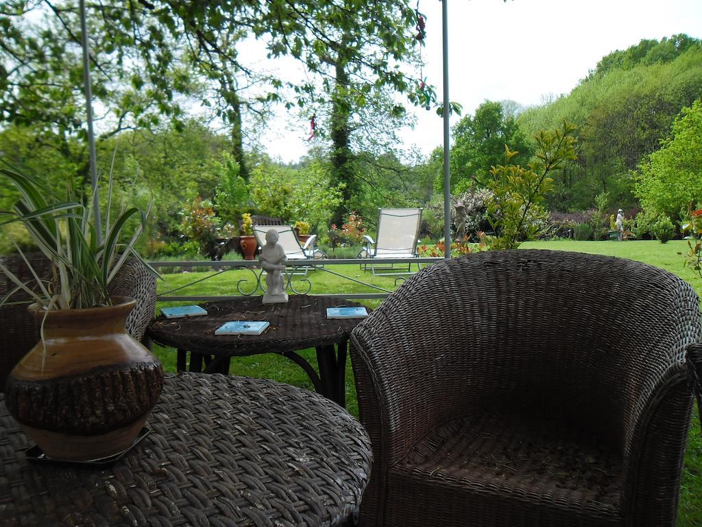 La Chevallerie B&B Isigny-le-Buat Екстериор снимка