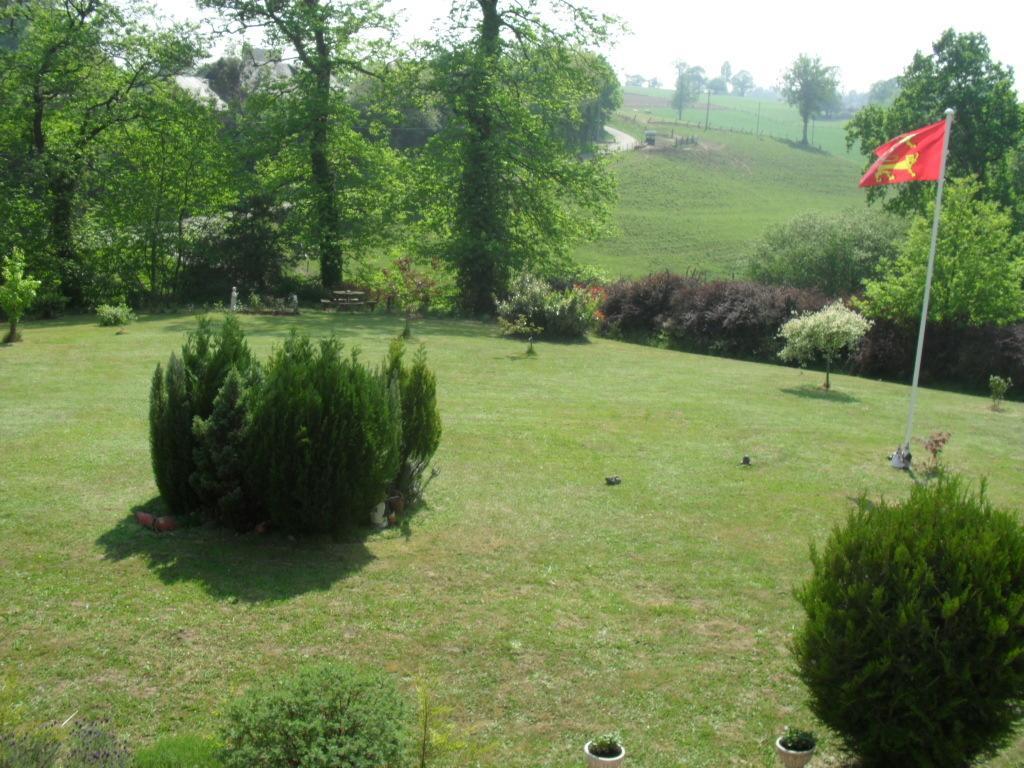 La Chevallerie B&B Isigny-le-Buat Екстериор снимка