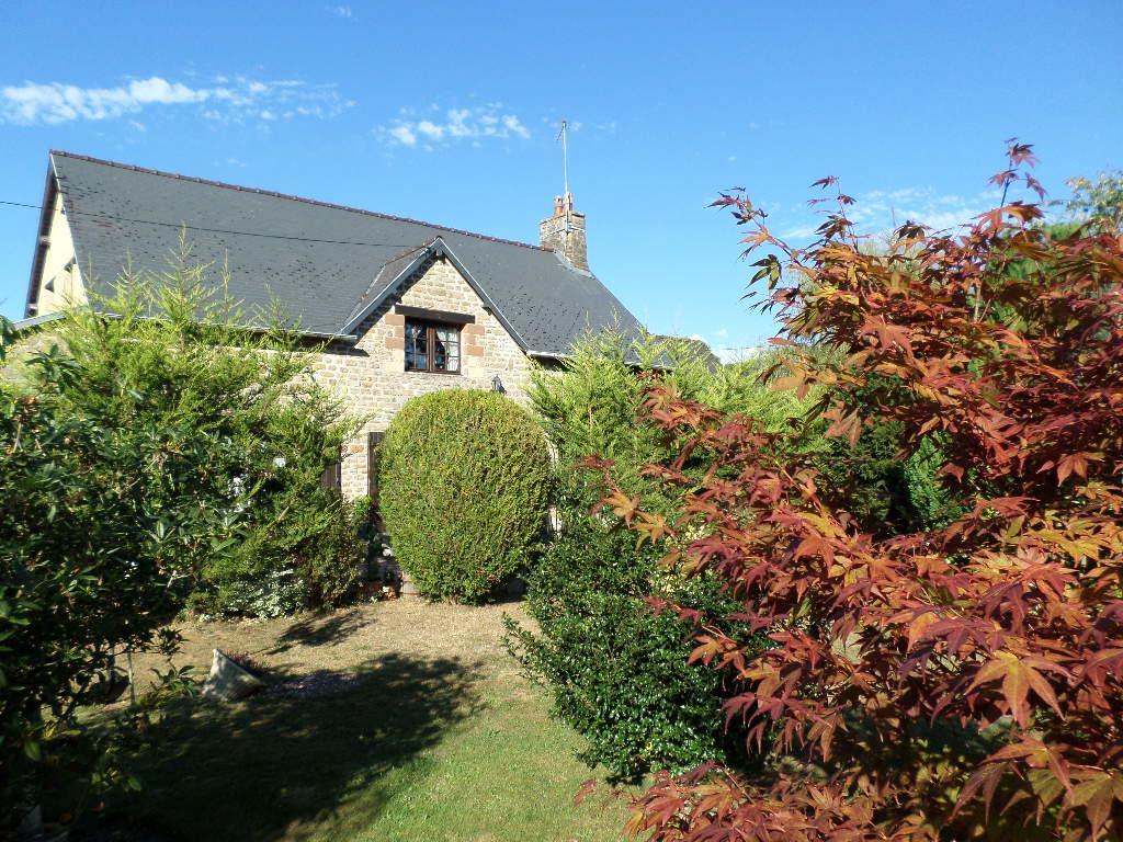 La Chevallerie B&B Isigny-le-Buat Екстериор снимка