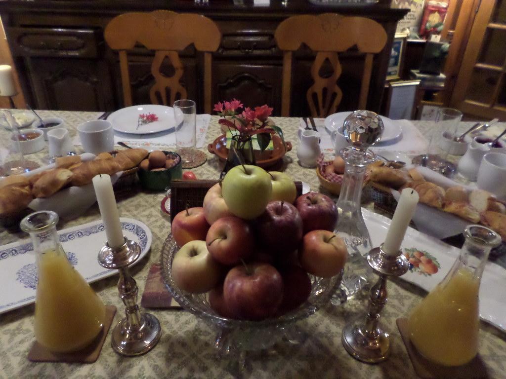 La Chevallerie B&B Isigny-le-Buat Екстериор снимка
